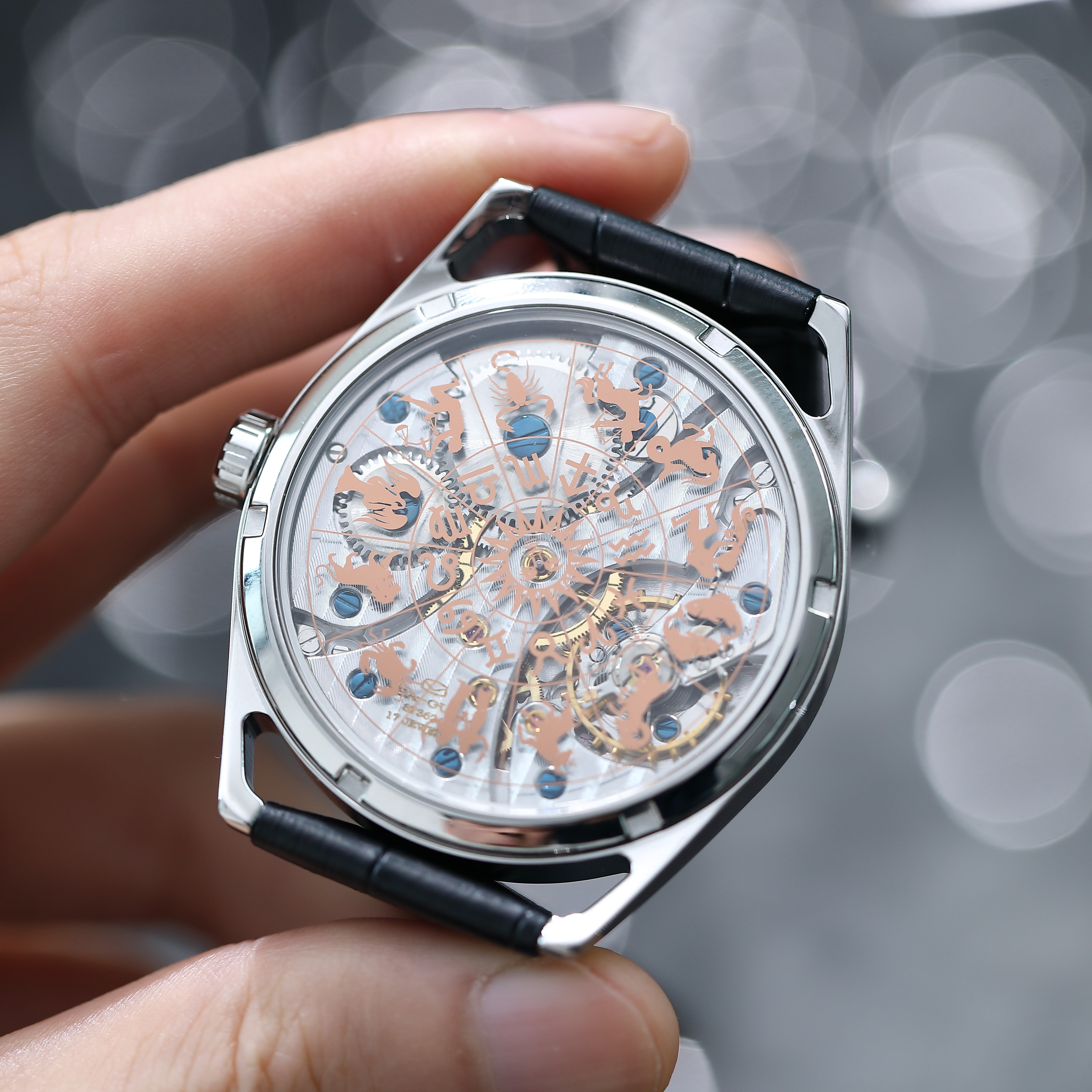 Twelve Zodiac Signs Century Clock Themed Commemorative Watch 43mm