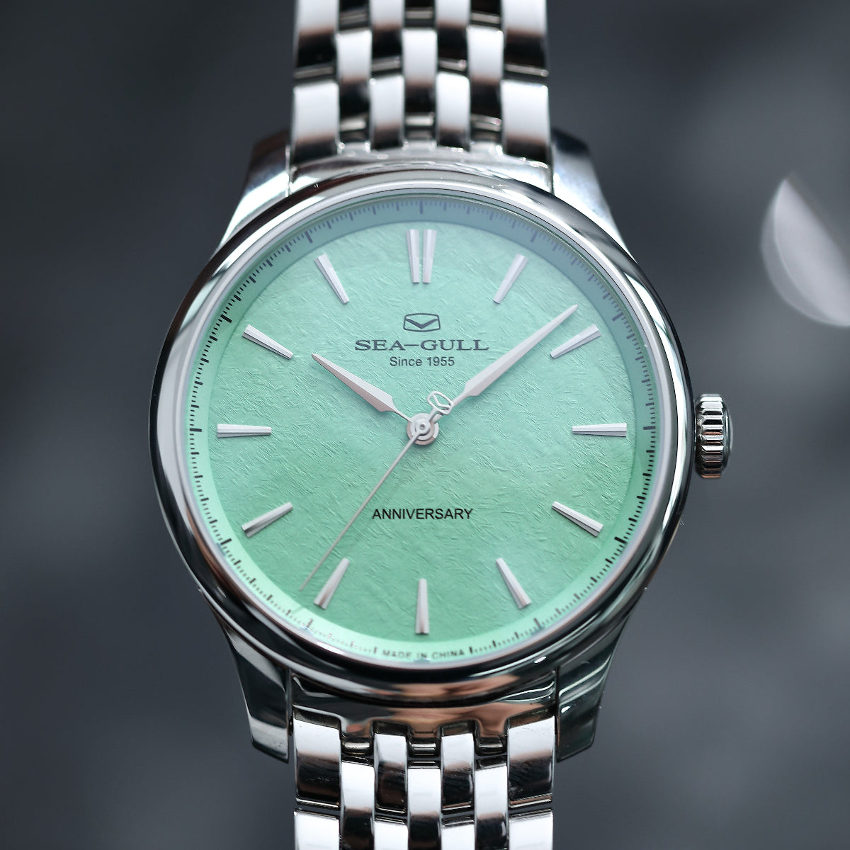 70th Anniversary Non-lubricated Balance Spring Watch 41mm