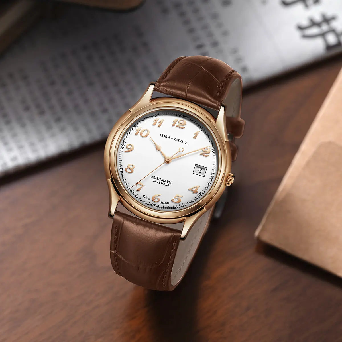 Ultra-Thin Dress Watch 39mm