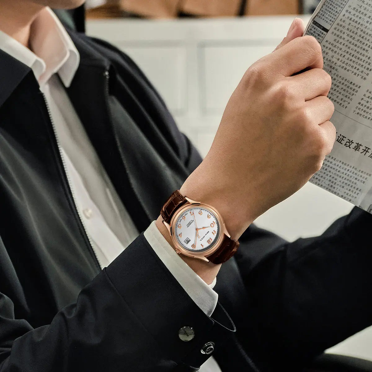 Slim Enamel Dial Ultra-Thin Dress Watch 39mm