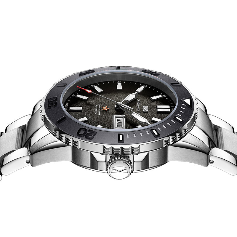 Taucheruhr der Ocean-Serie, 44 mm